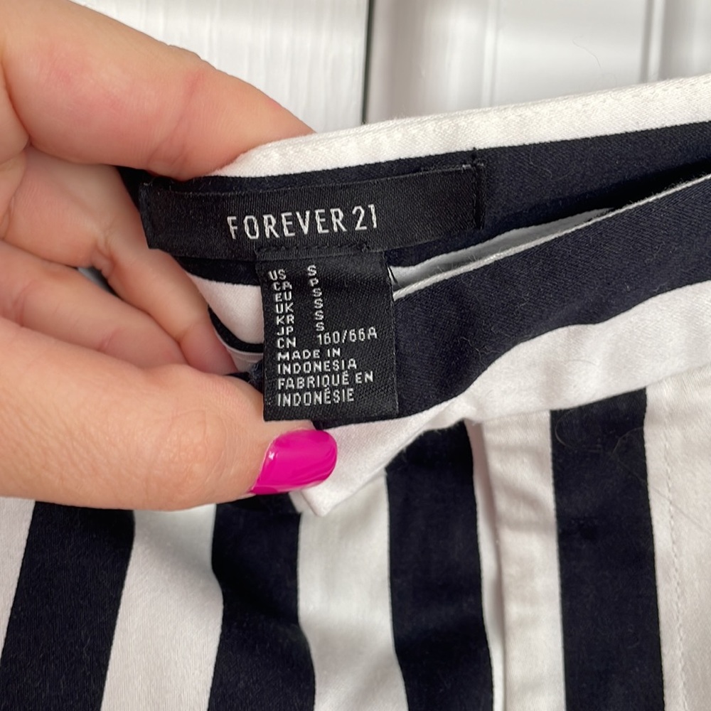 Forever 21 Pants - Picture 3 of 3